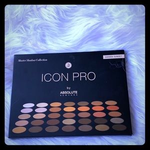 New Icon Pro eyeshadow Palette